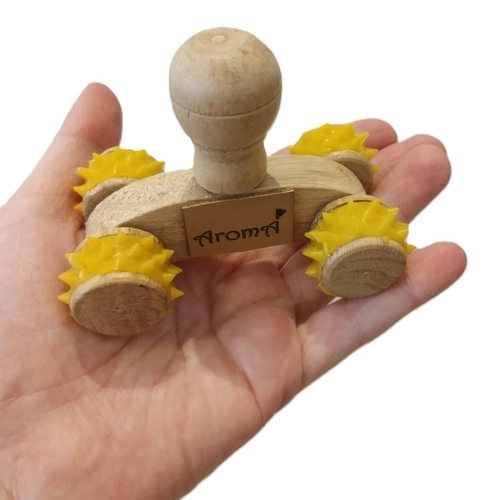 Massageador de Madeira Manual Aromá Rodinhas em Silicone